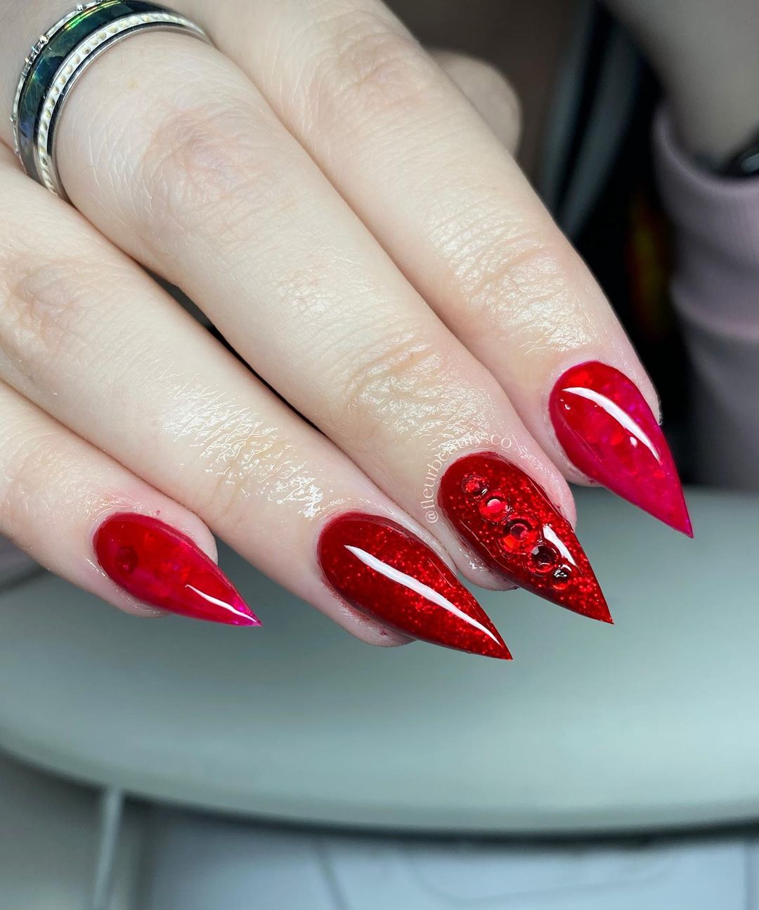 20 Red Stiletto Nails Sweet Money Bee