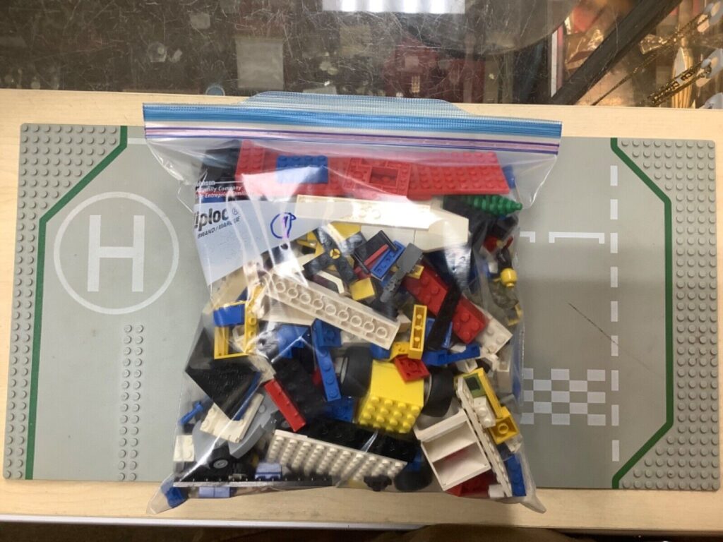 LEGO-parts-zip-loc-bags