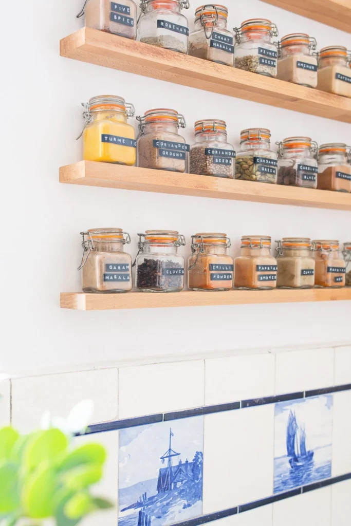 DIY-spice-rack-floating-shelf