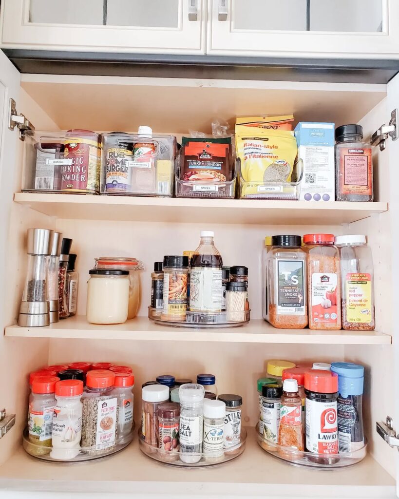 Lazy-susan-spice-organization-idea