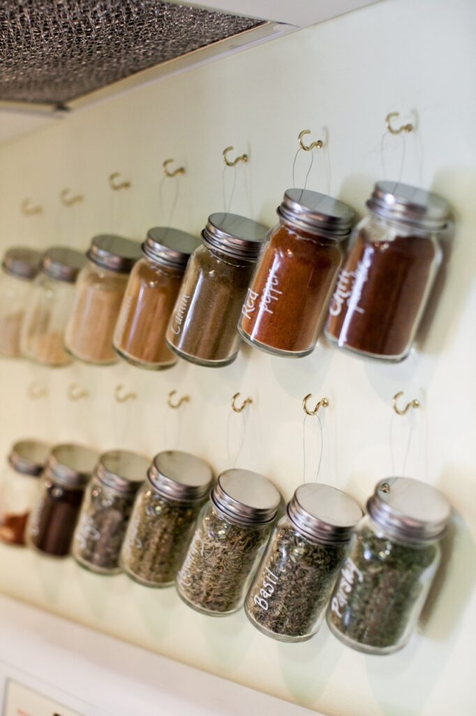 DIY-hanging-spice-jar-storage-hack