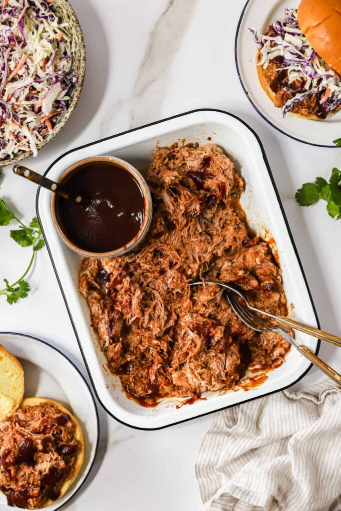 Easy-crockpot-pulled-pork-christmas-potluck