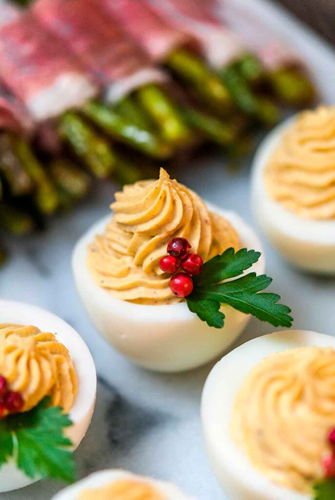 Merry-christmas-deviled-eggs-potluck