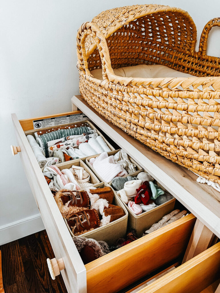 Nursery-drawer-organizing-hack
