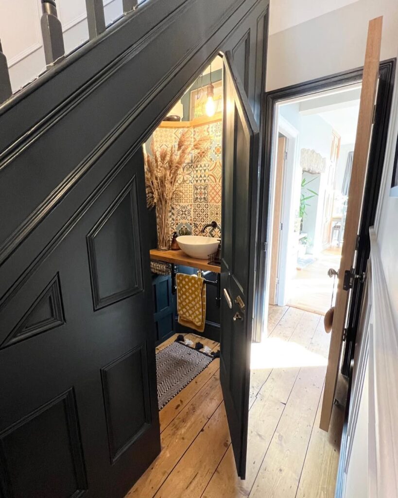 Power-room-under-the-stairs