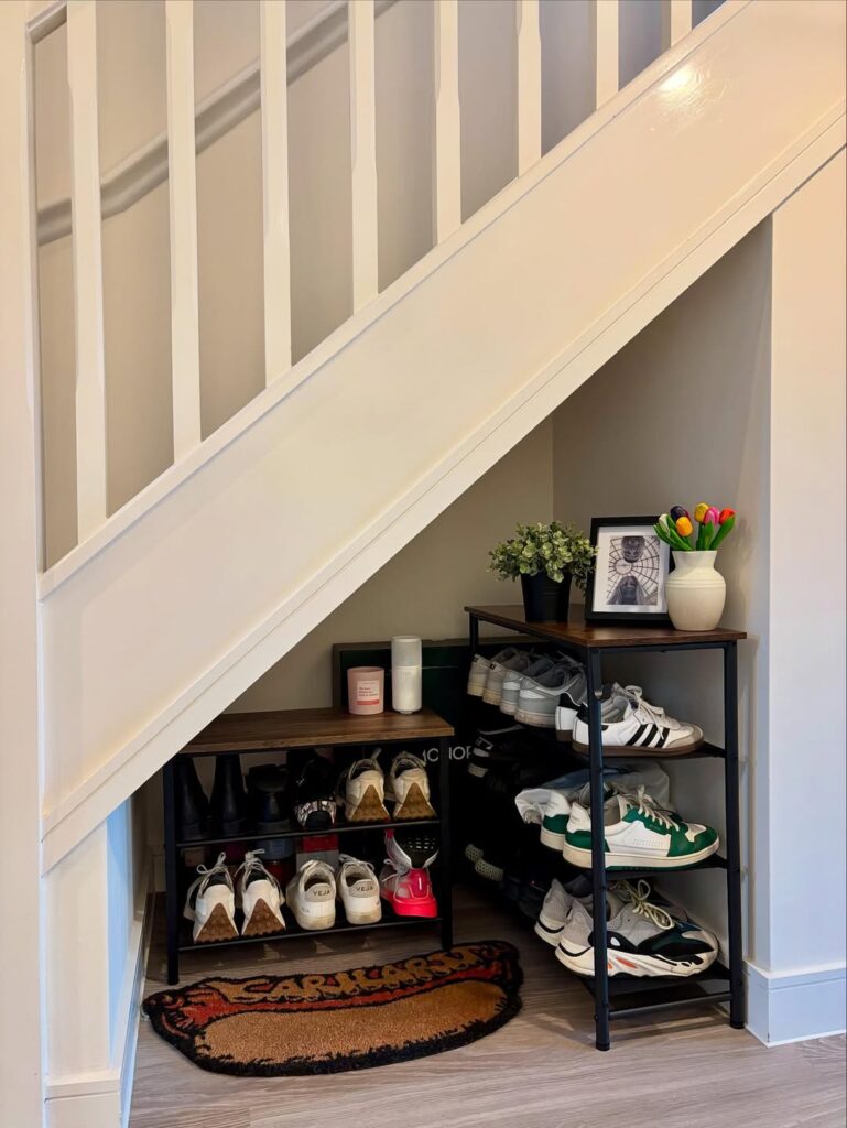 Shoes-storage-solution-under-the-stairs