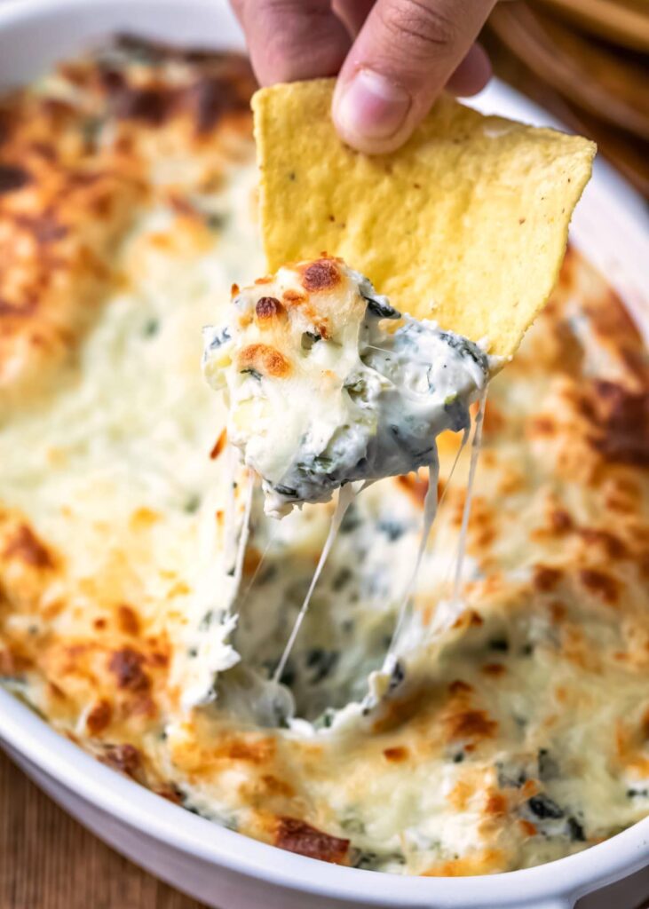 Spinach-artichoke-dip-chrimstas-potluck