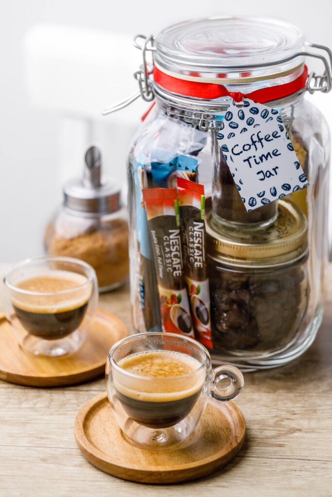 Easy-coffee-kit-in-a-jar-gift