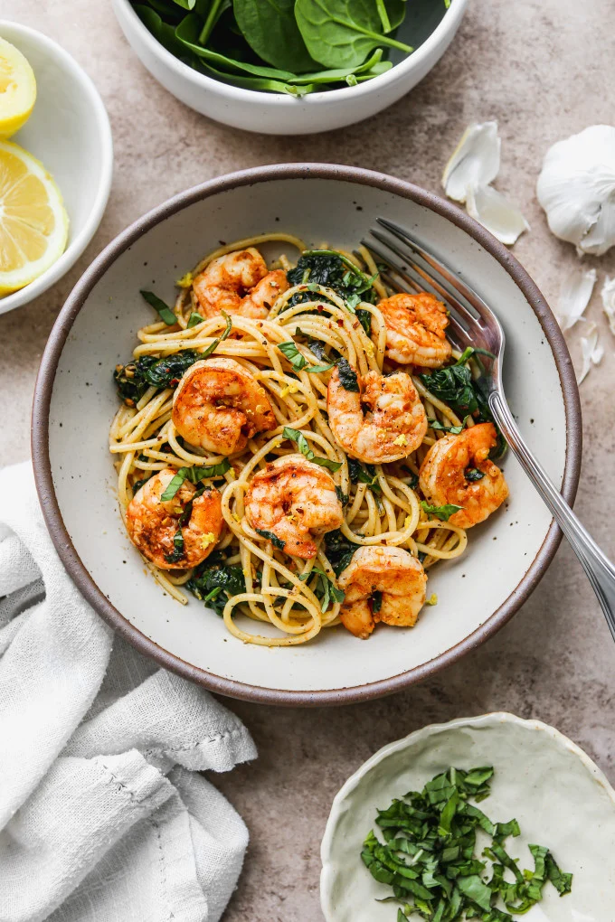 Lemon-garlic-shrimp-pasta-easy-dinner