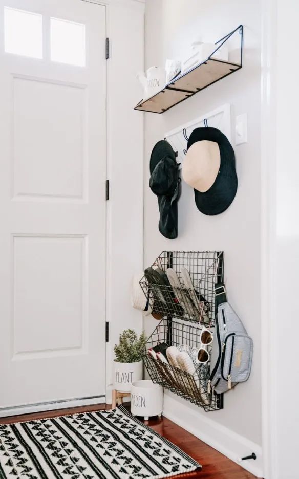 Wire-basket-storage-entryway-organizer