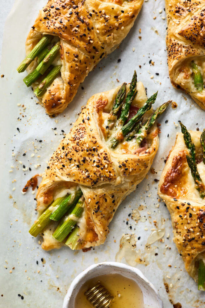 Asparagus-ham-and-cheese-puff-pastry
